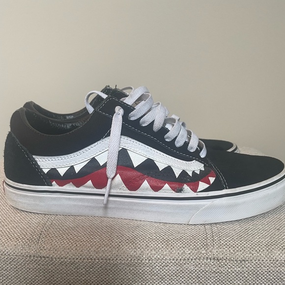 Size 9 Van old skool - bape - Picture 3 of 6